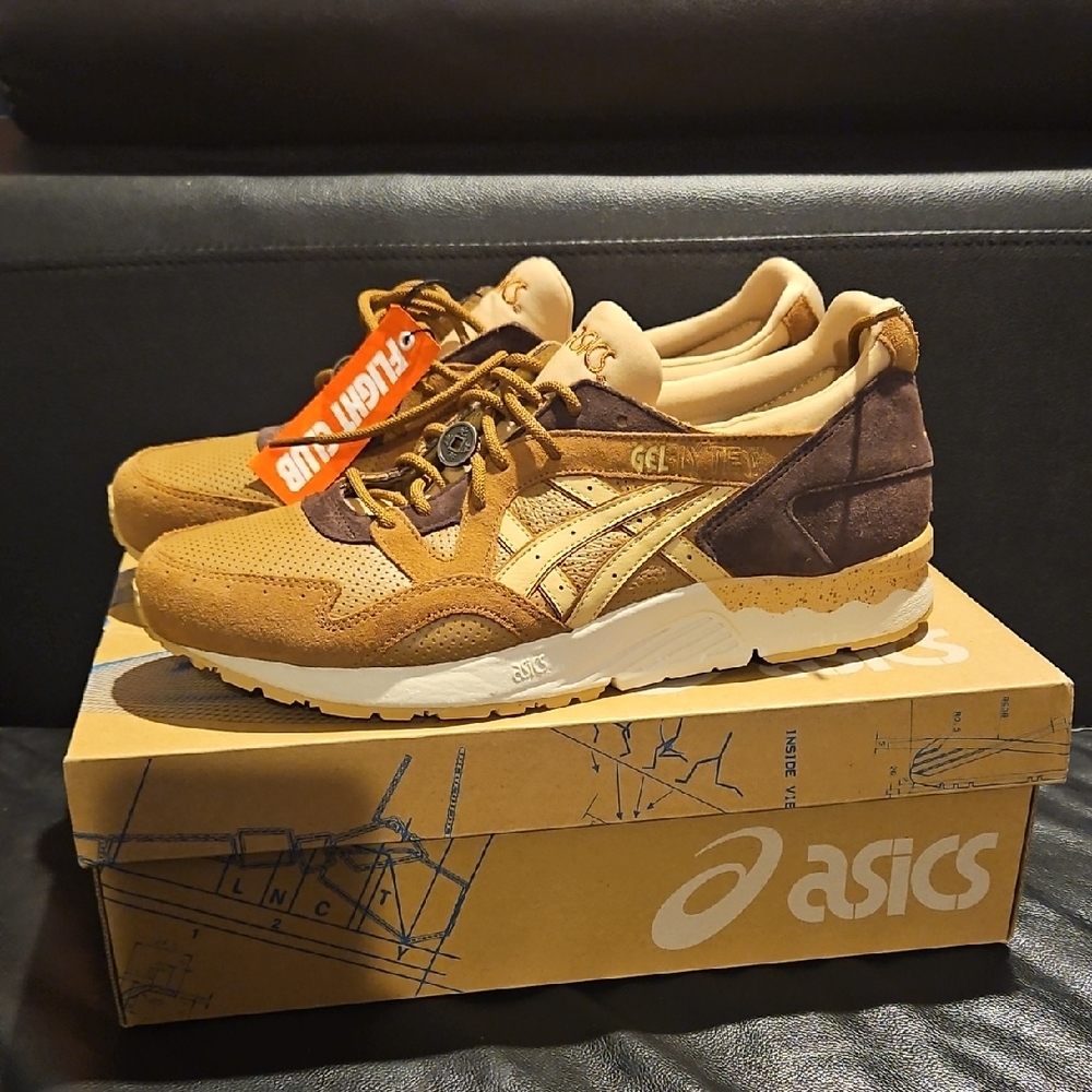 ASICS Men's Gel-Lyte Tan and Brown Sneakers Sz 12 New With Box. Never Worn